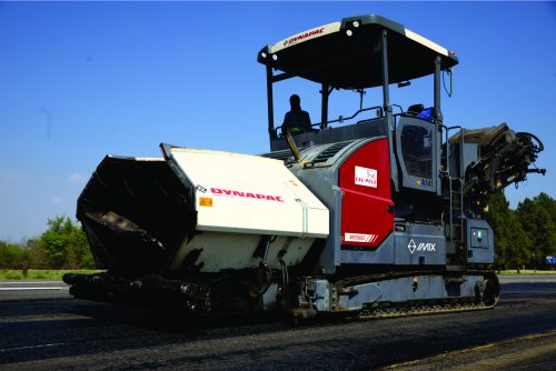 Dynapac Feeder delivers 2 000 hours, zero breakdowns – Tau Pele praises brand as roadbuilding leader